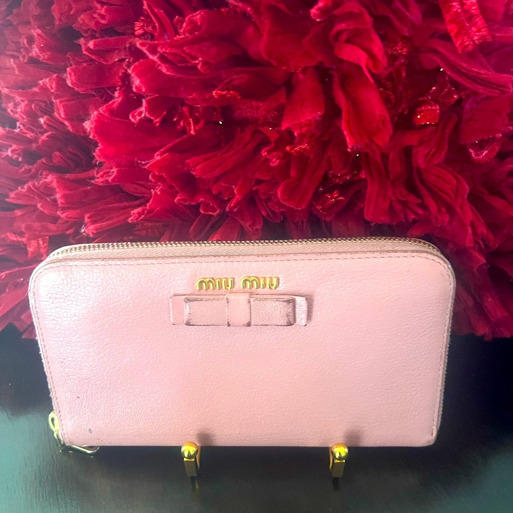 EUC MUI MUI Madras Bicolor Zipper wallet